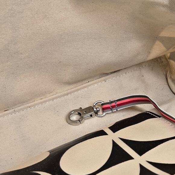 Orla Kiely Messenger Laptop Crossbody Bag in Classic Tulip Stem Black & Tan - Picture 12 of 15